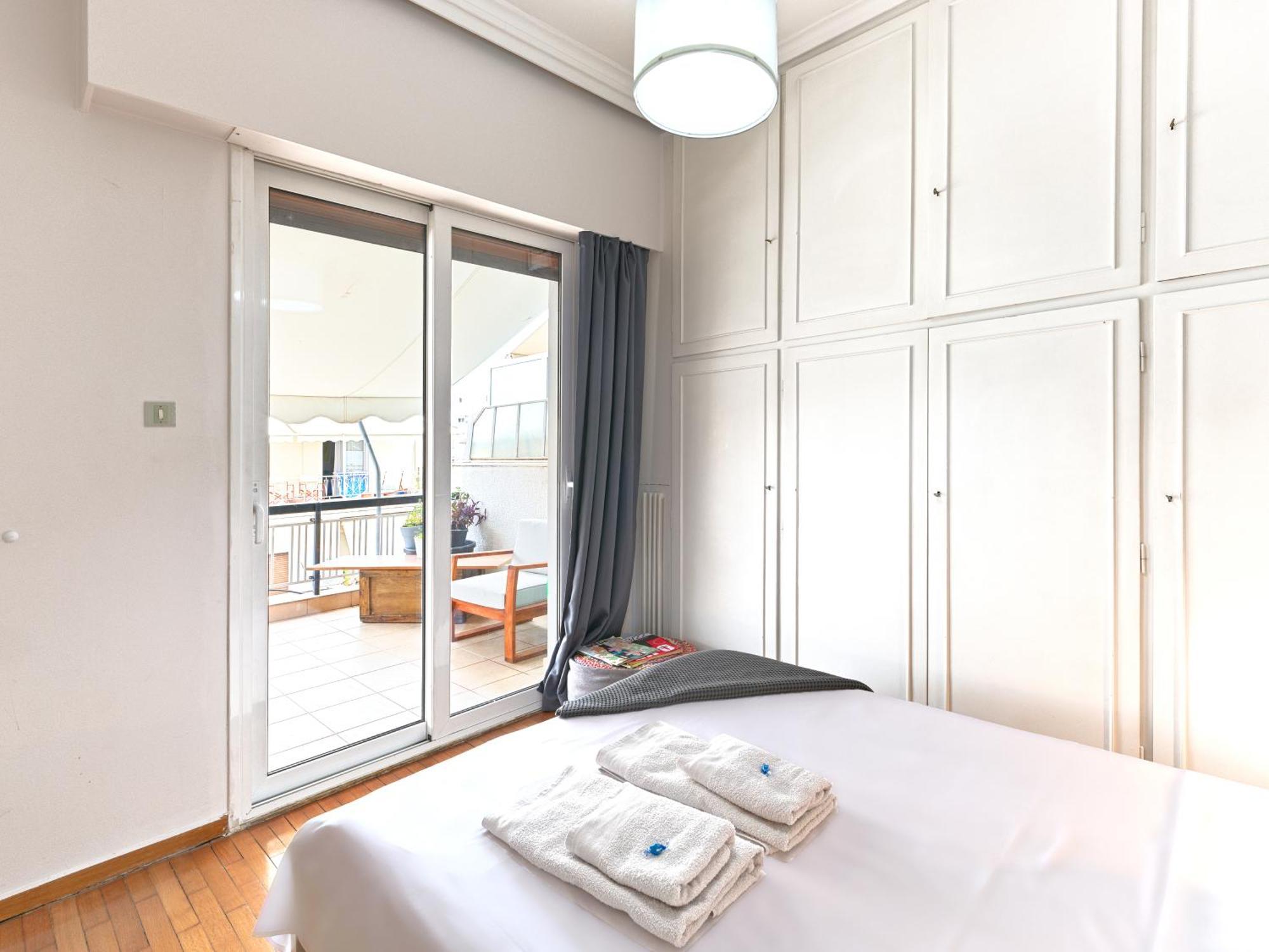 Central Pagrati Apartment With Park View Balcony - Opp Pangrati Grove Atenas Exterior foto